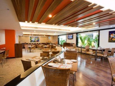 Lemon Tree Hotel, 4*
